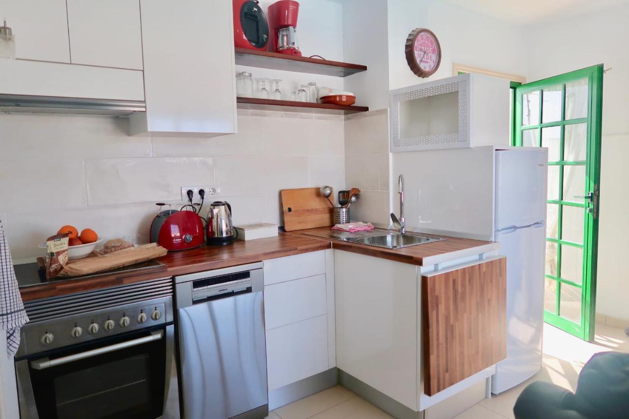 Apartment Los Zafiros In Puerto Del Carmen Aircond & Wifi & Dishwasher 티아즈 외부 사진