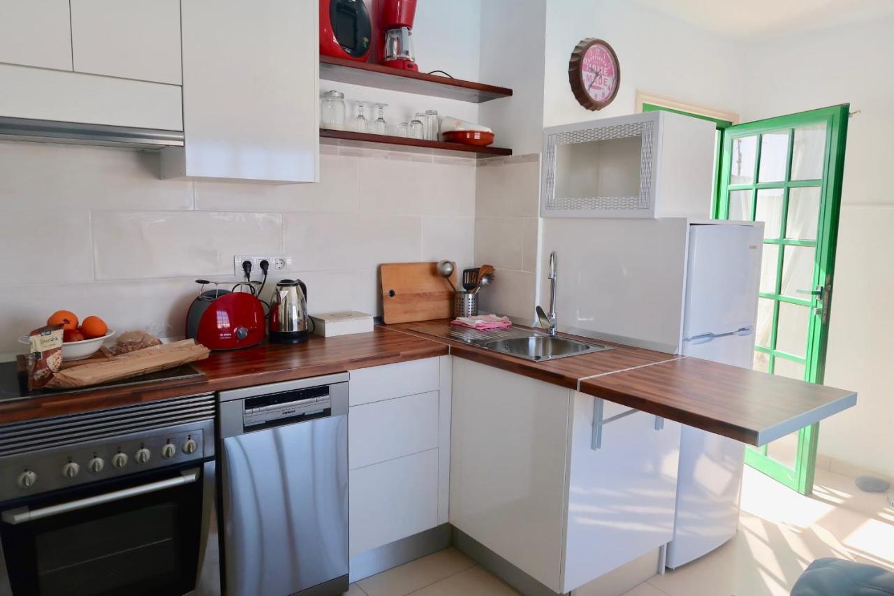 Apartment Los Zafiros In Puerto Del Carmen Aircond & Wifi & Dishwasher 티아즈 외부 사진